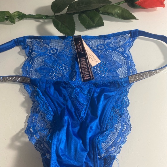 Victoria’s Secret Thongs - Picture 6 of 7